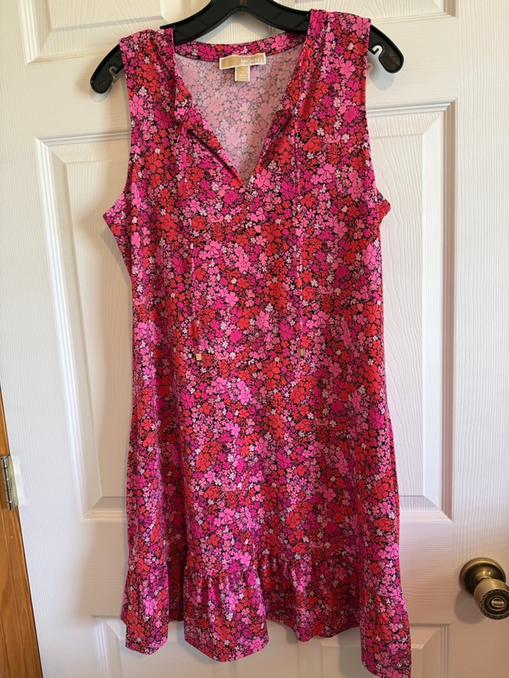 Sleeveless Pink Floral V-Neck Dress
